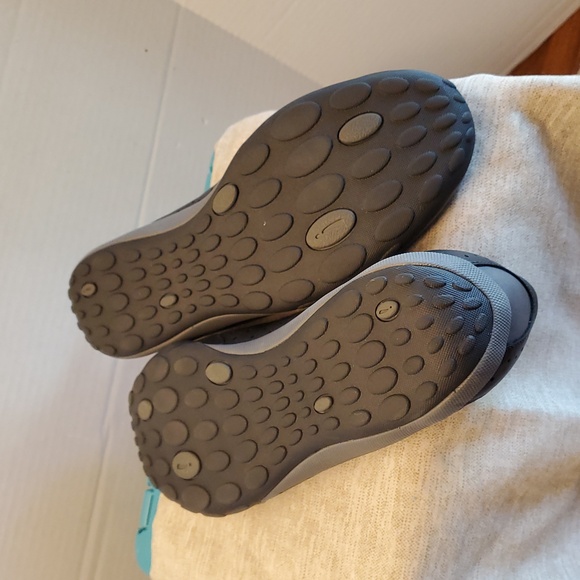 NWOT Clarks Privo Leather Black Perforated Ballet Active Flats, Size 8.5 M - Picture 8 of 10